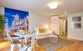 Modern Apartment Bica Dos Olhos